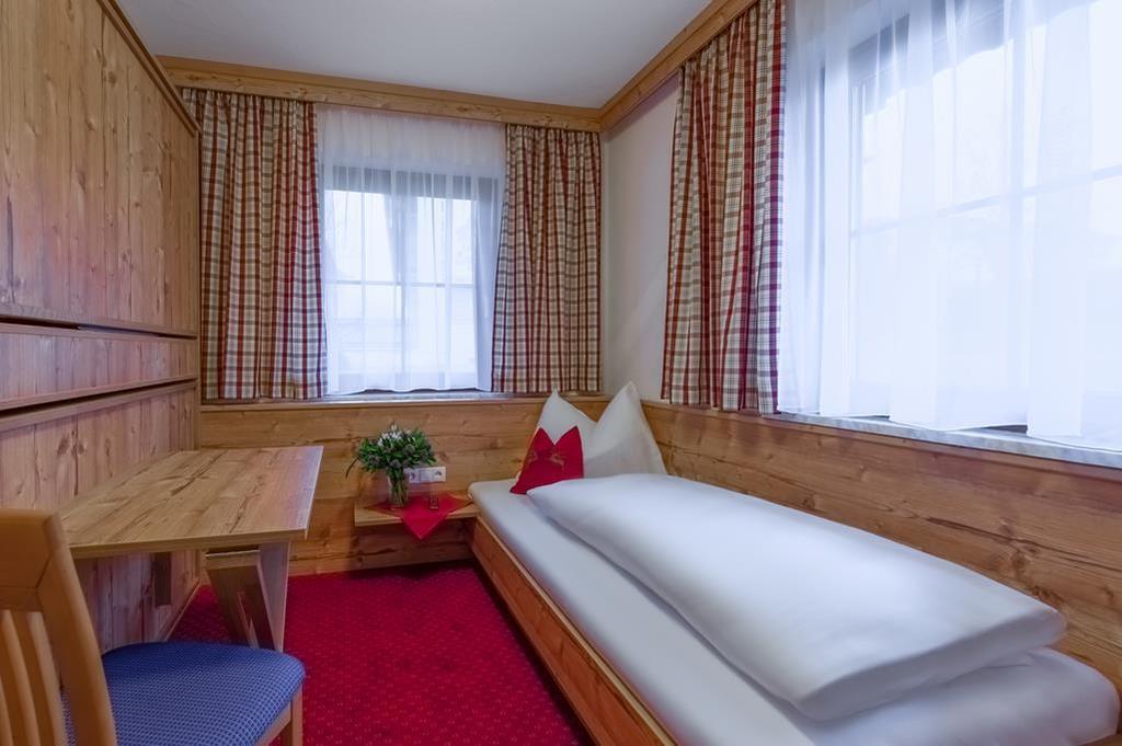 Pension Haus Am Dorfplatz Flachau Esterno foto